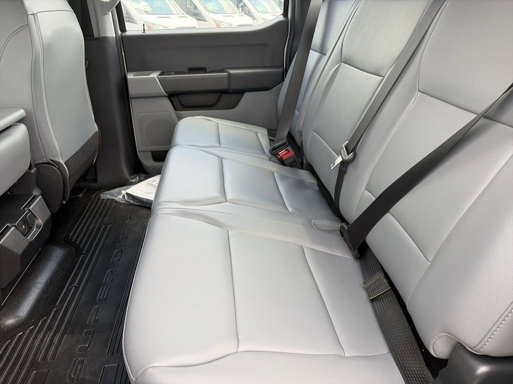 New 2025 Ford F250 XL w/ XL Driver Assist Package AWD/4WD image 32