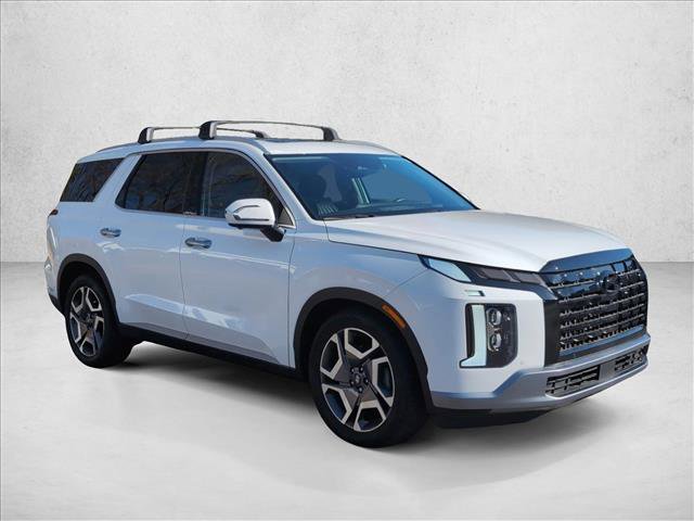 Used 2024 Hyundai Palisade Limited image 3