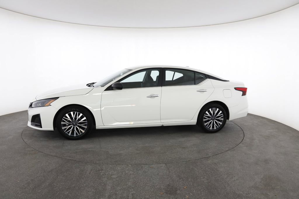 Used 2025 Nissan Altima 2.5 SV image 7