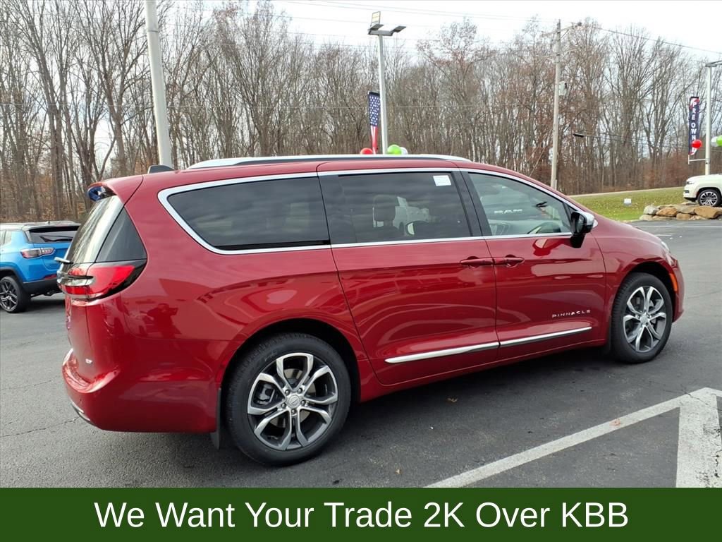 New 2026 Chrysler Pacifica Pinnacle AWD/4WD image 4