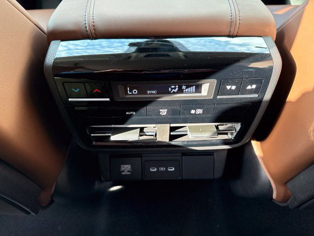 New 2026 Acura MDX w/ Technology Package AWD/4WD image 13