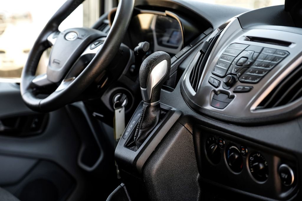 Used 2015 Ford Transit 150 XLT image 18