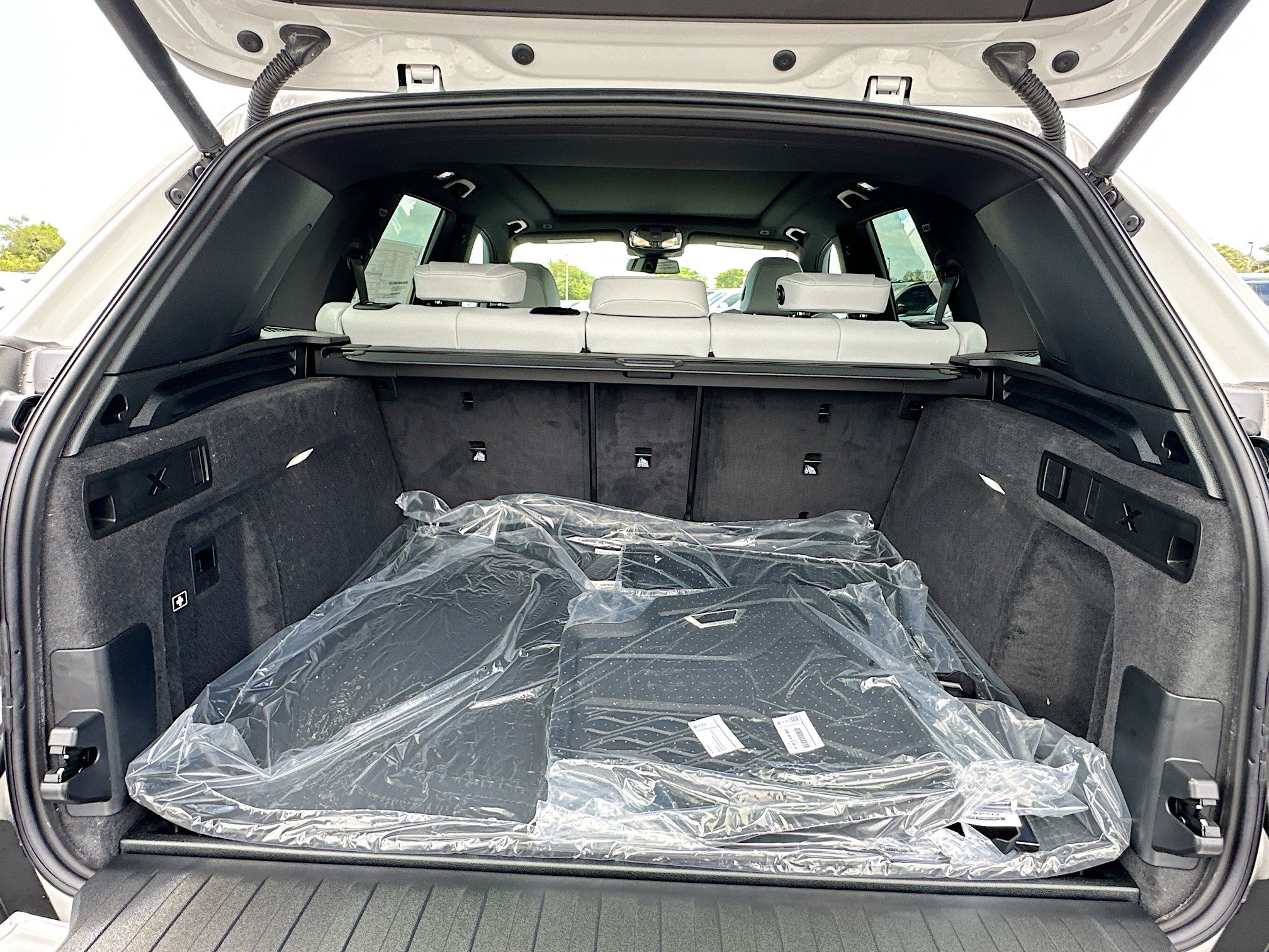 New 2026 BMW X5 sDrive40i w/ M Sport Package image 21