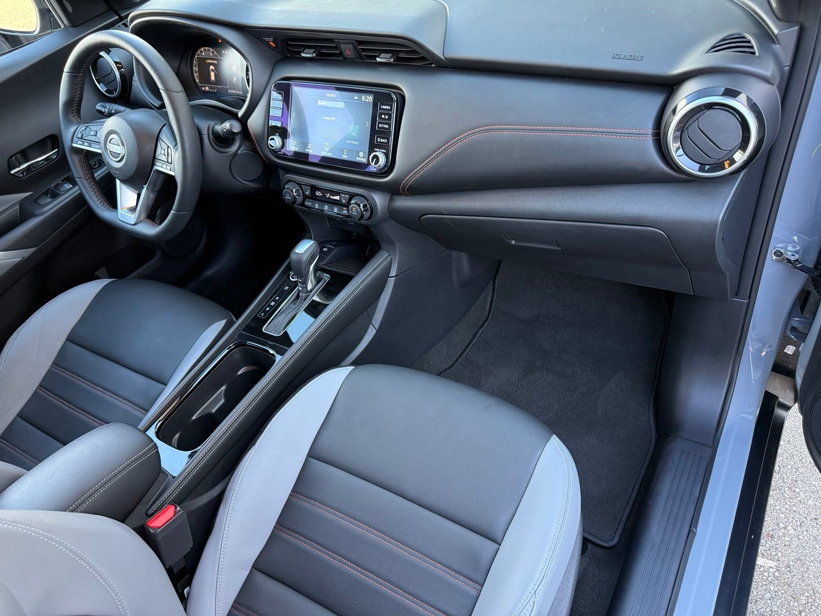 Used 2023 Nissan Kicks SR w/ SR Premium Package FWD image 17