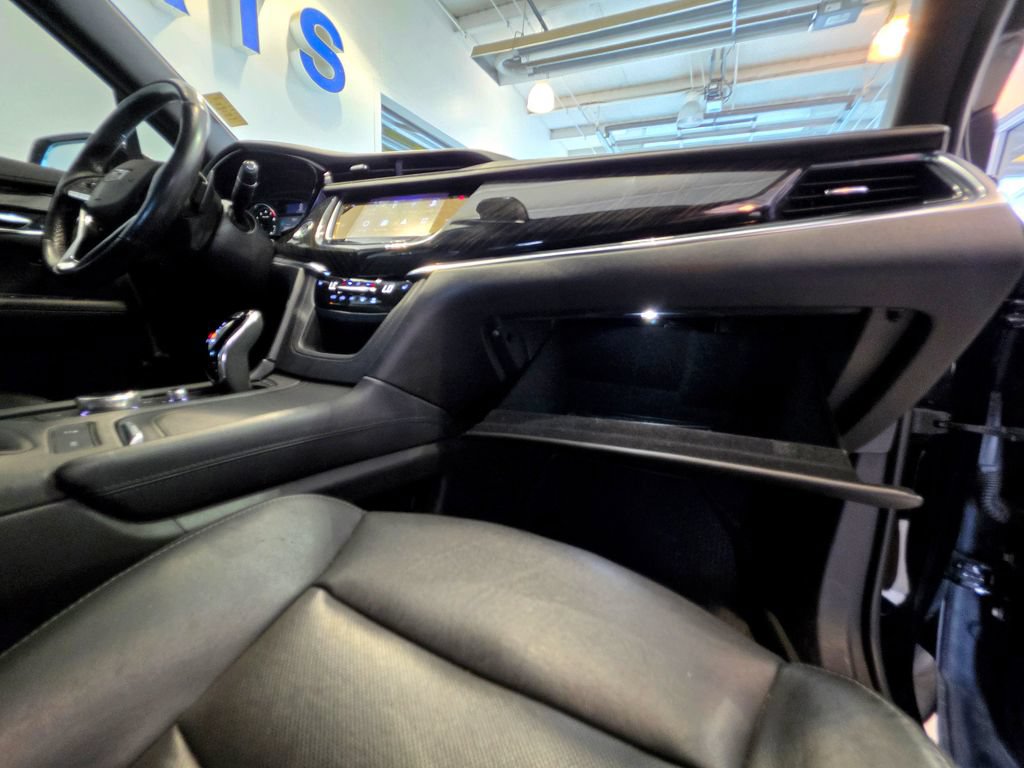 Used 2021 Cadillac XT6 Premium Luxury FWD image 70