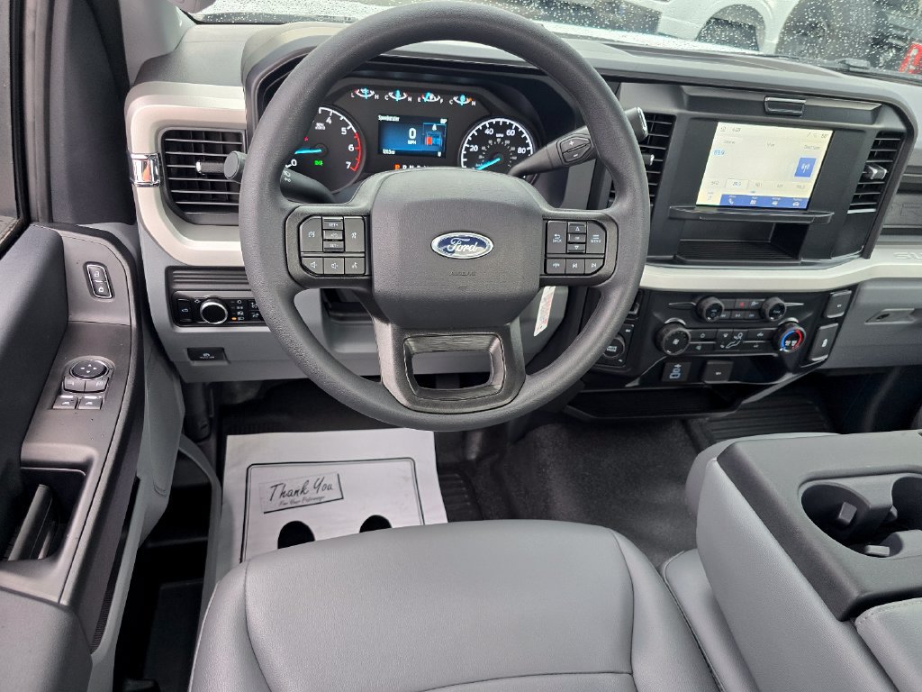 Used 2026 Ford F250 XL w/ F-250 >10K GVWR Package AWD/4WD image 3