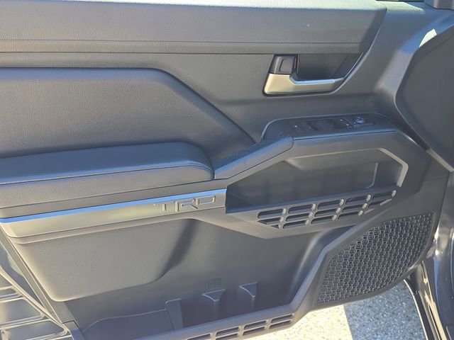 Used 2025 Toyota Tacoma TRD Off-Road image 17