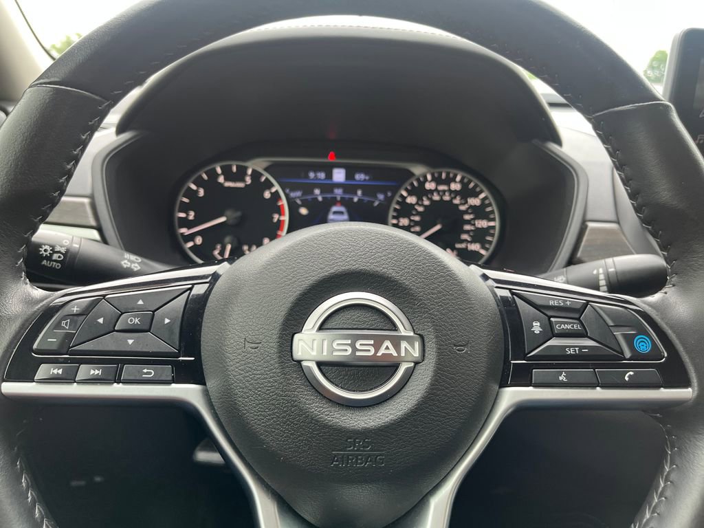 Used 2024 Nissan Altima 2.5 SV w/ SV Premium Package FWD image 45