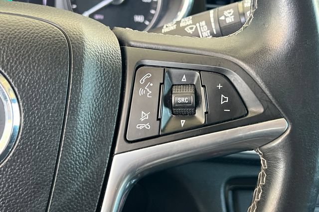 Used 2020 Buick Encore Preferred w/ Safety Package FWD image 31