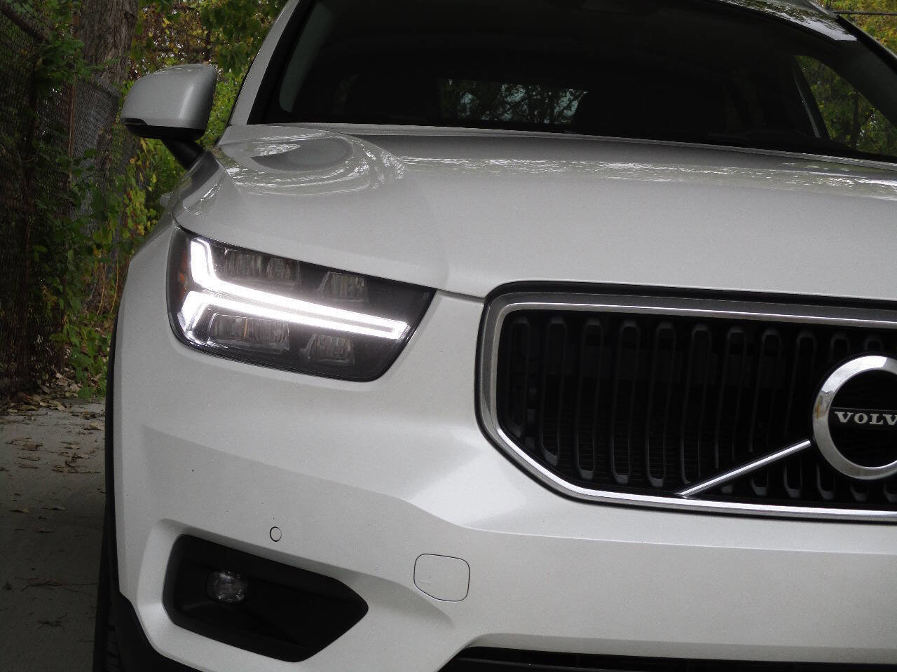 Used 2022 Volvo XC40 T5 Momentum image 60