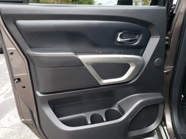 Used 2016 Nissan Titan SL image 12