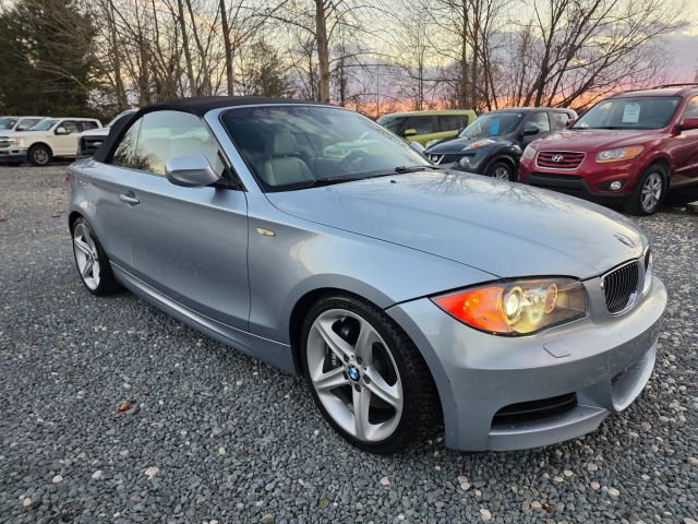 Used 2010 BMW 135i Convertible w/ Premium Pkg image 3