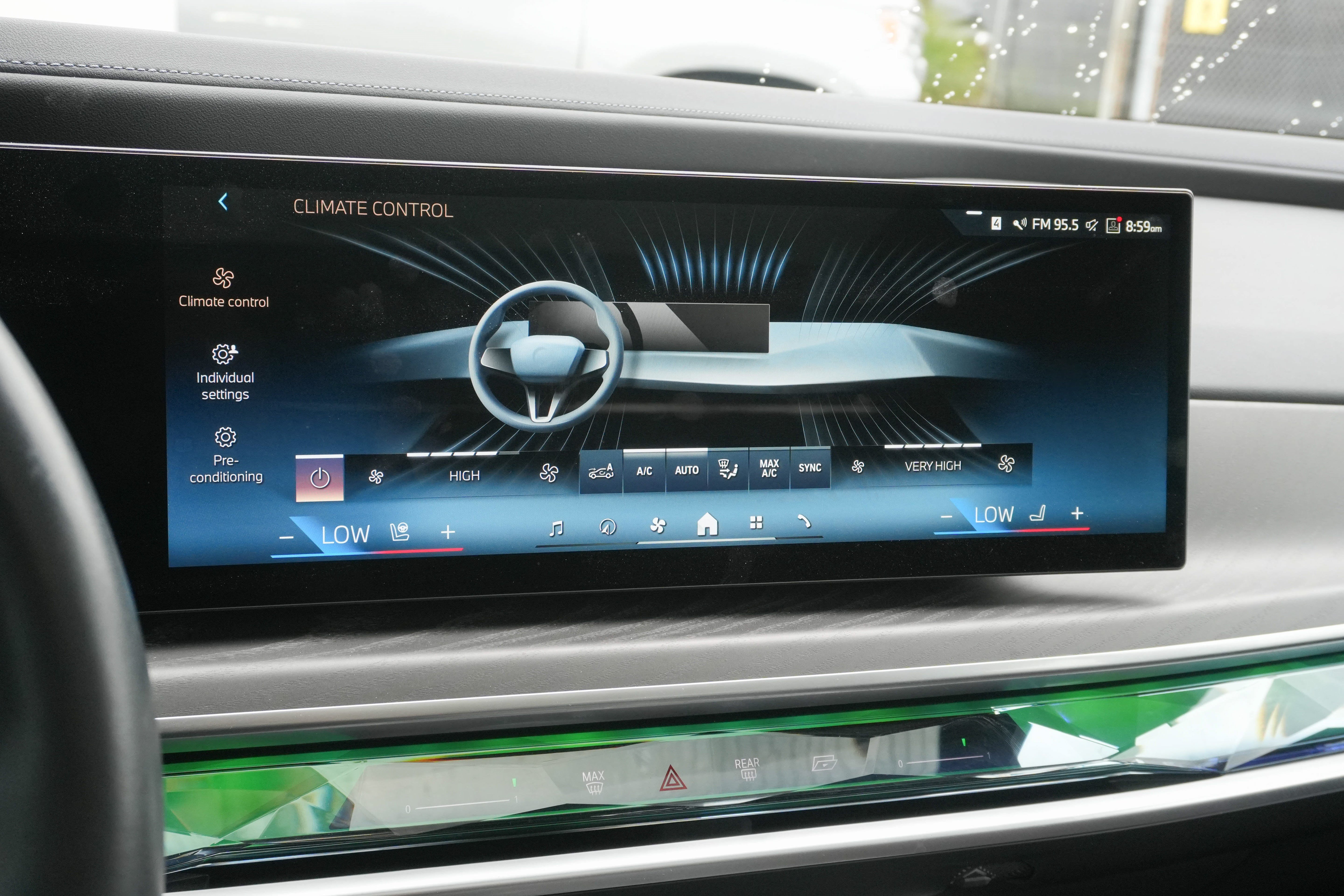Certified 2023 BMW 740i RWD image 24