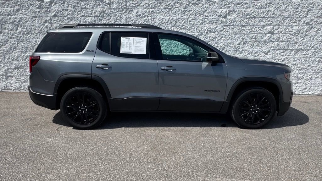 Used 2022 GMC Acadia SLE w/ Elevation Edition image 2