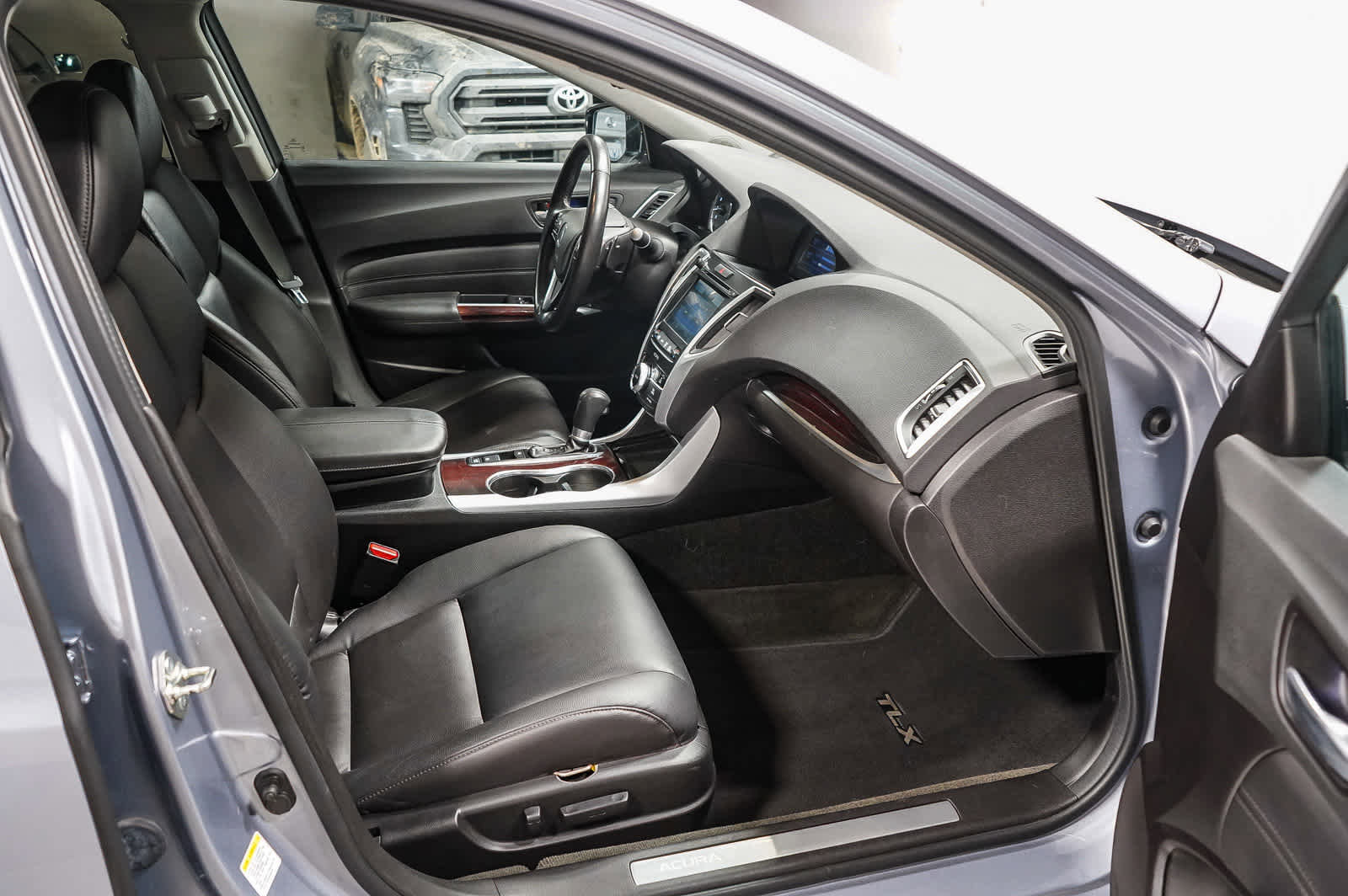 Used 2015 Acura TLX image 20