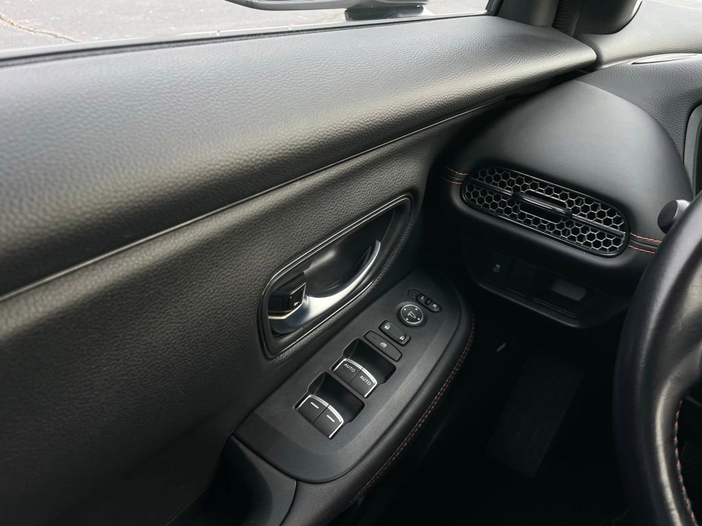 Certified 2026 Honda HR-V Sport image 22