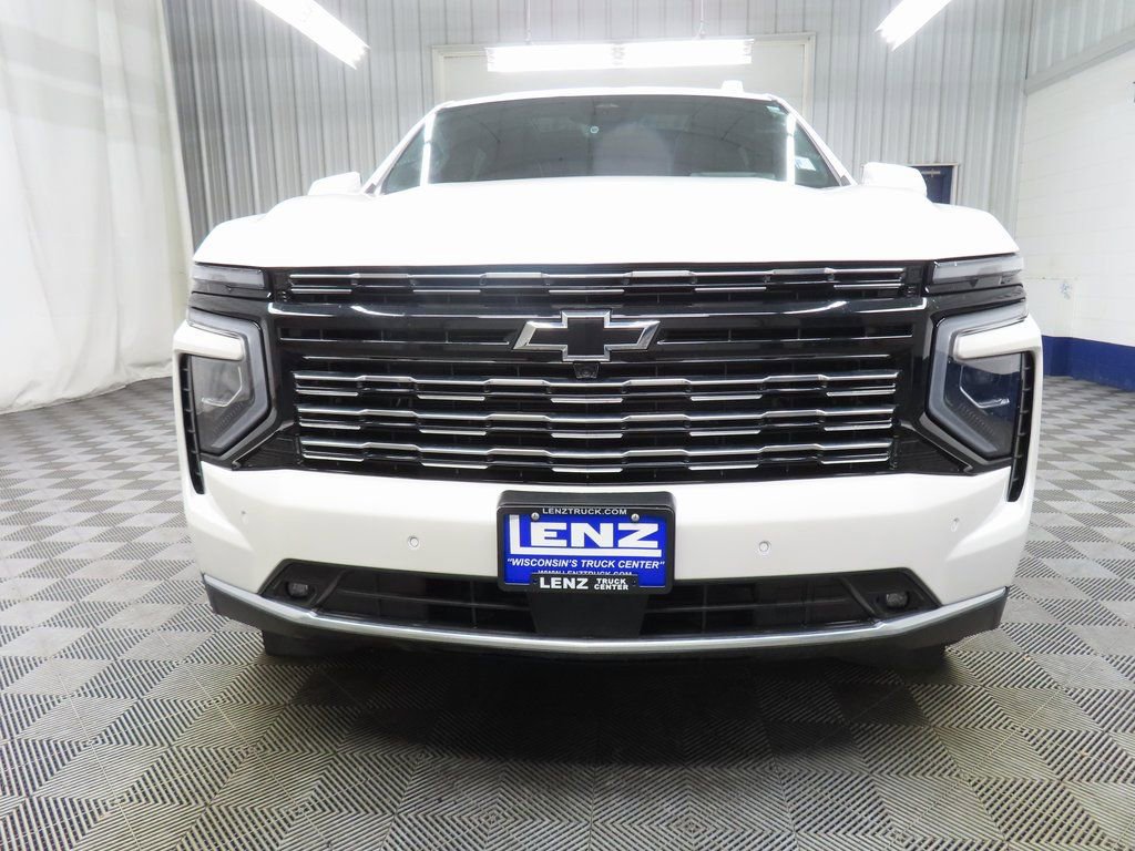 Used 2025 Chevrolet Suburban High Country AWD/4WD image 42
