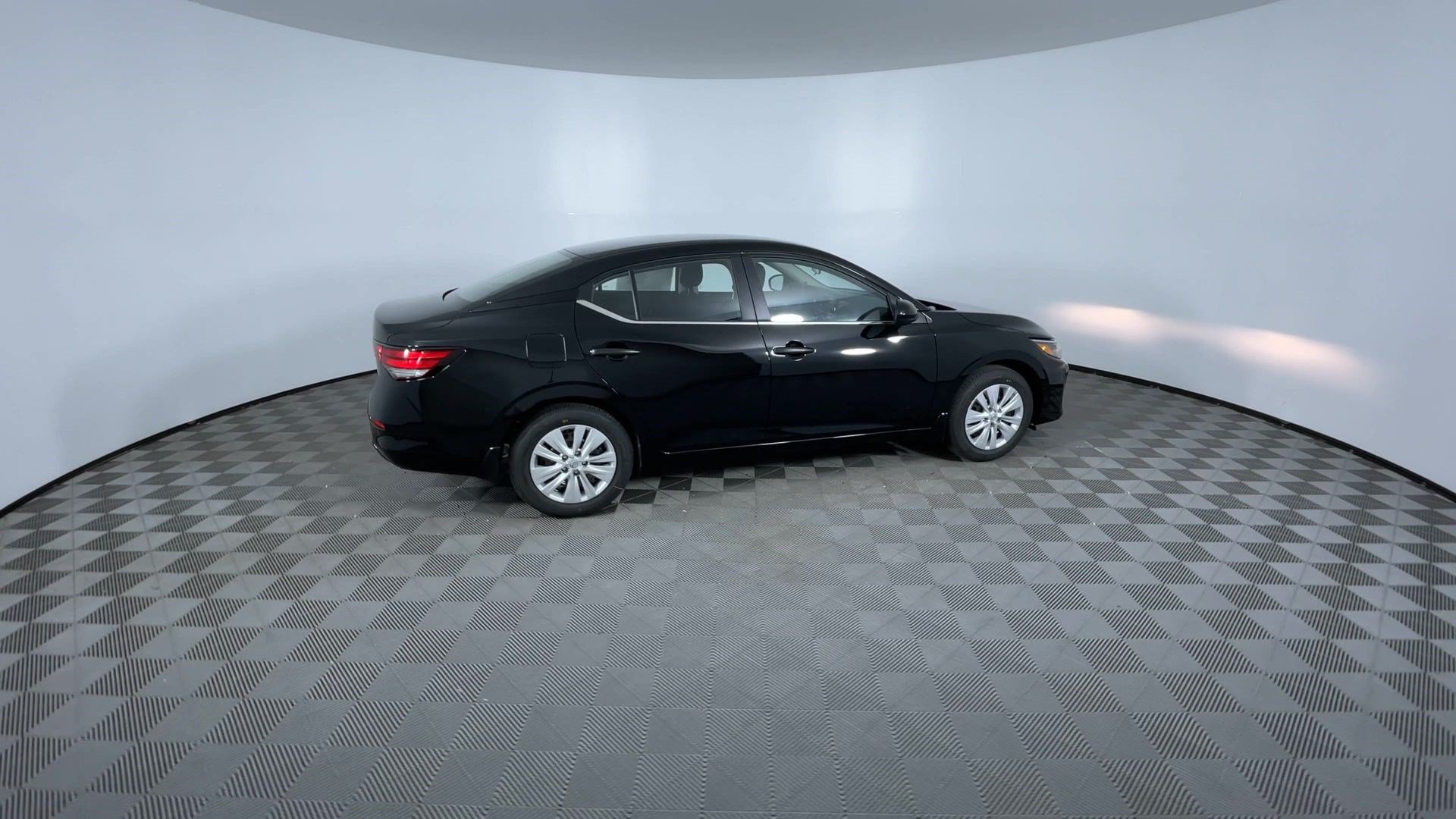 Certified 2025 Nissan Sentra S FWD image 9