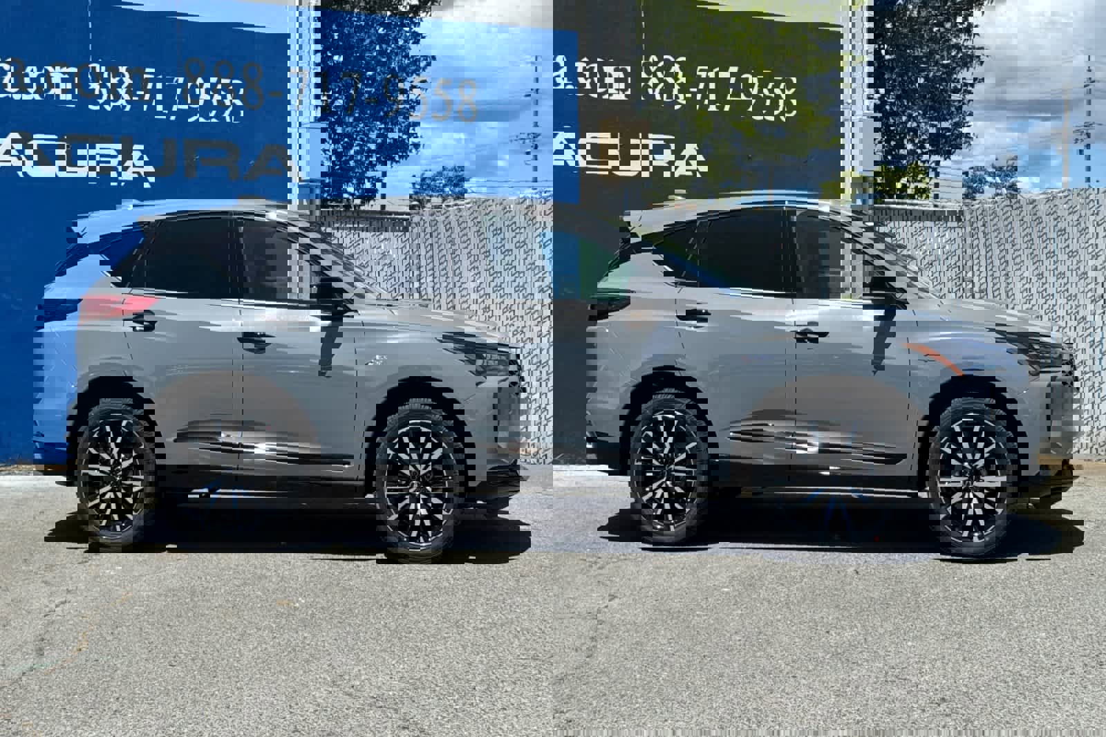 Used 2025 Acura RDX A-Spec image 3