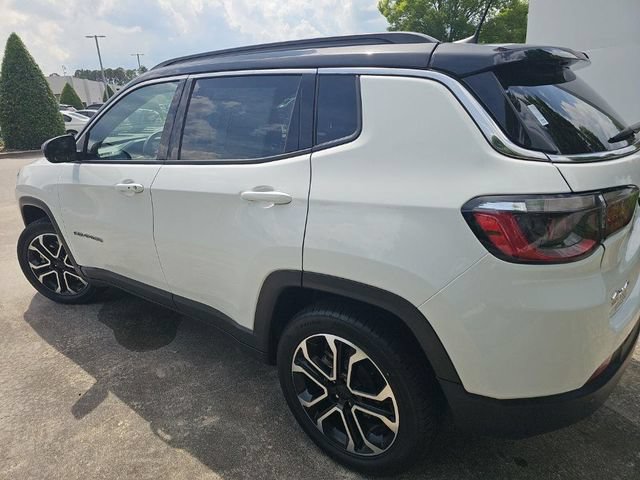 Used 2024 Jeep Compass Limited AWD/4WD image 31
