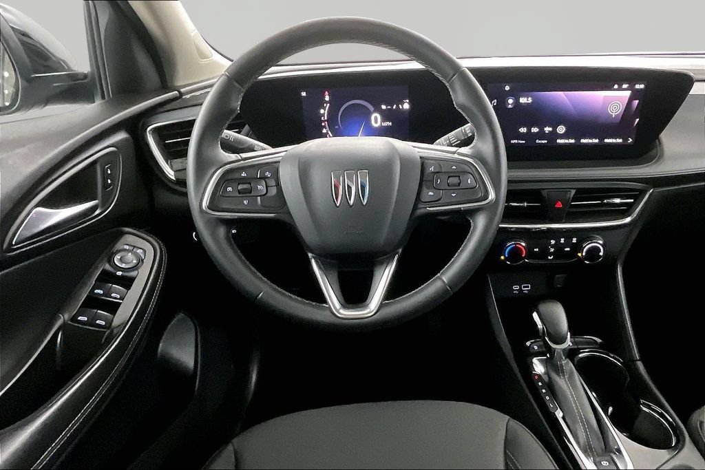 Used 2025 Buick Encore GX Preferred FWD image 8