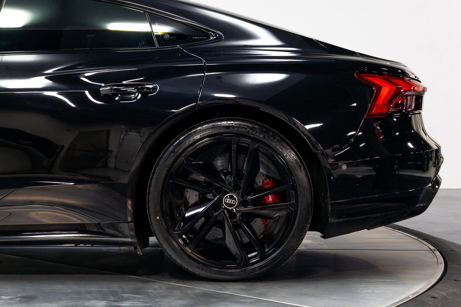 Used 2023 Audi RS e-tron GT image 39