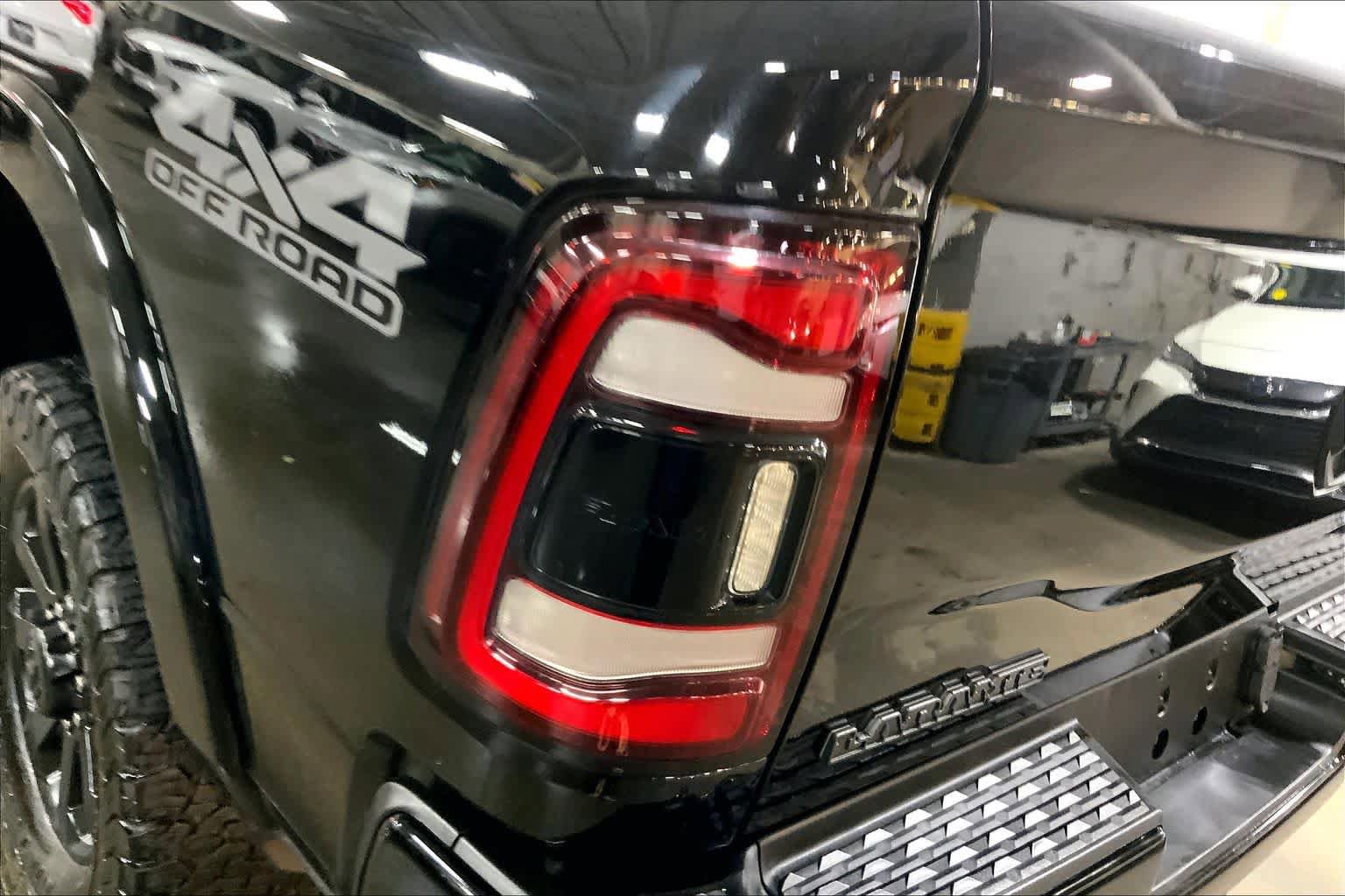 Used 2019 RAM 2500 Laramie AWD/4WD image 29