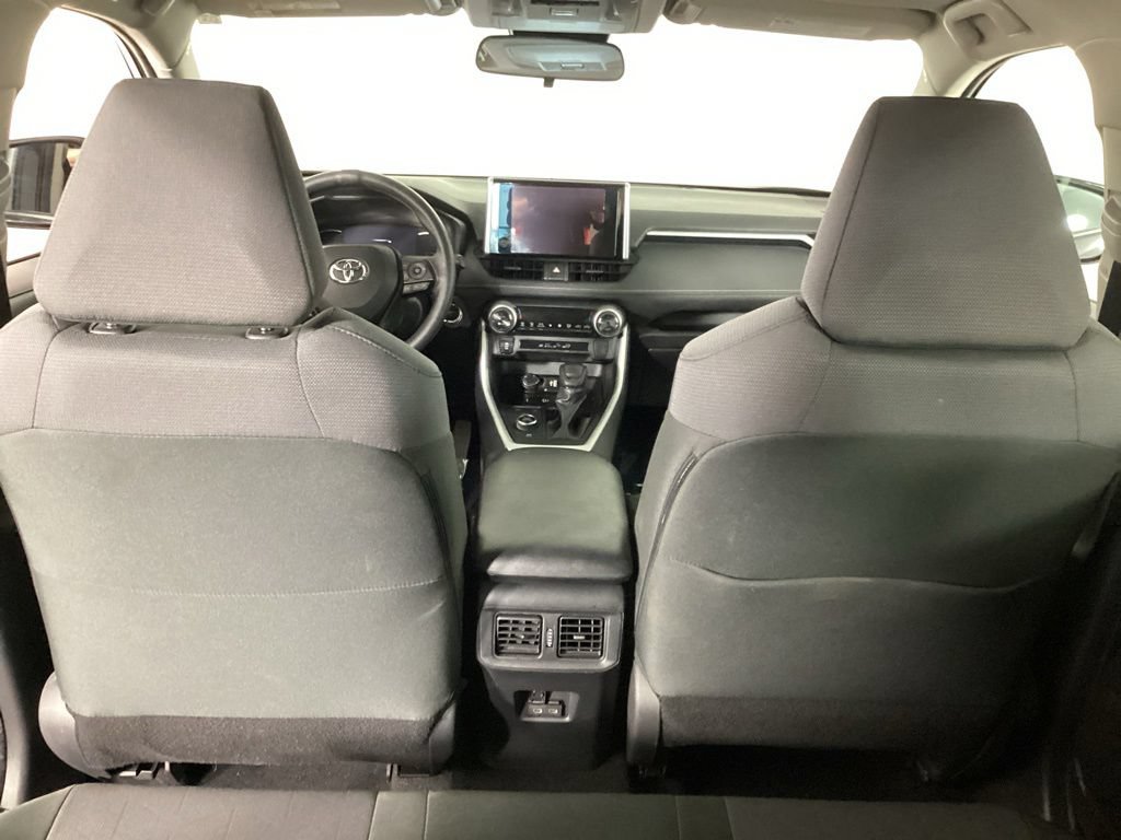 Used 2024 Toyota RAV4 AWD Hybrid image 29