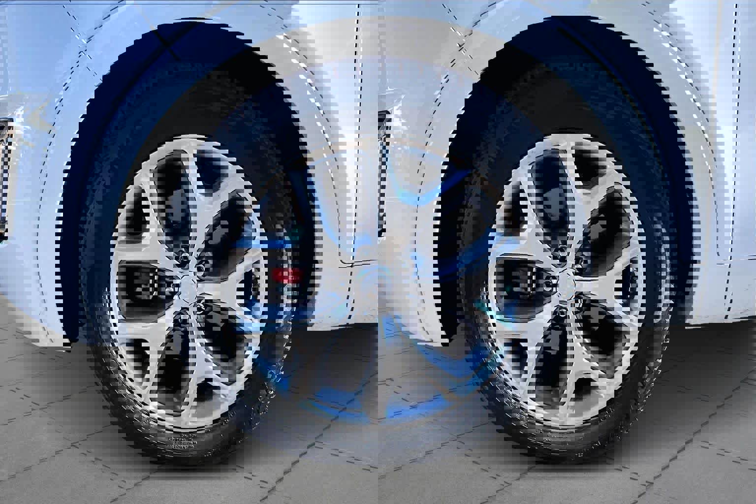 Used 2017 Kia Sorento SX image 10