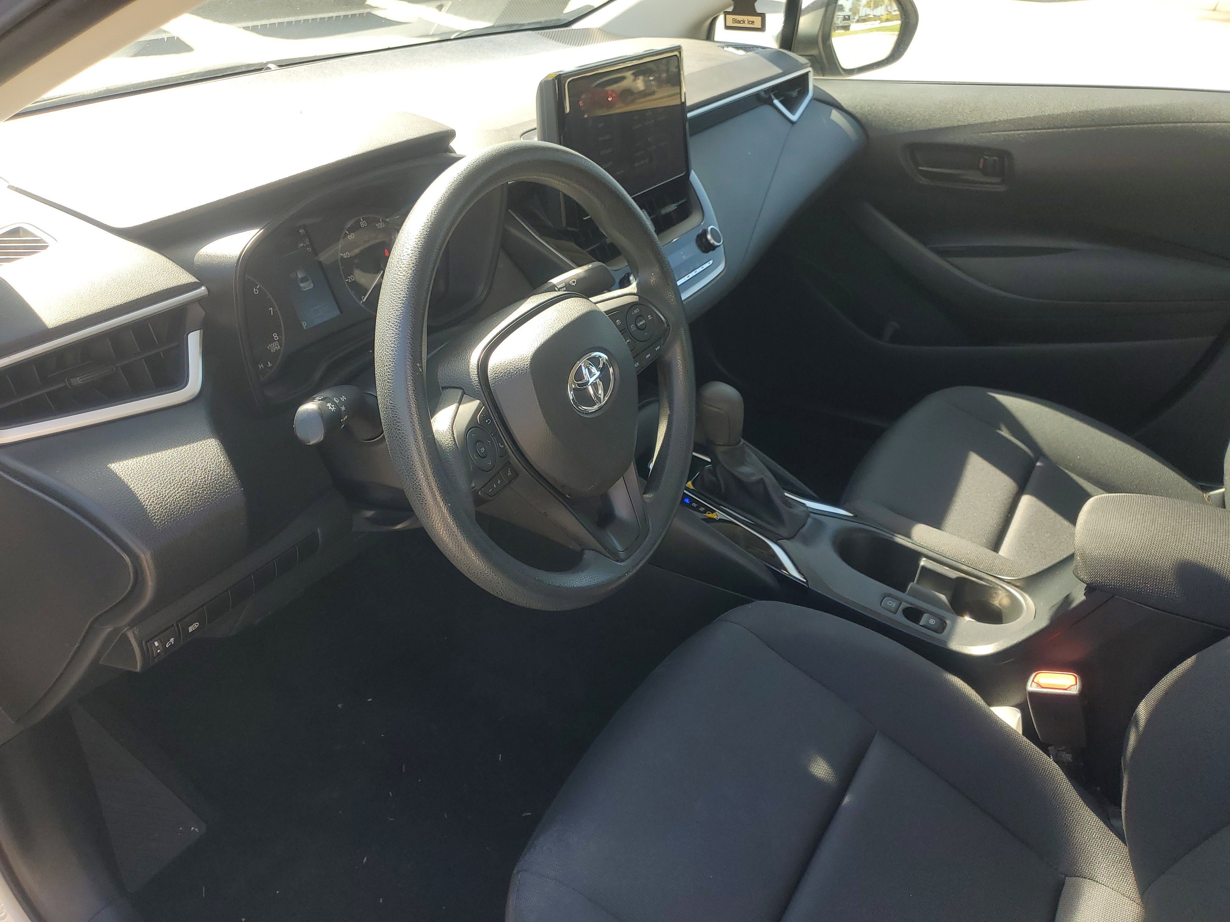 Used 2023 Toyota Corolla LE image 16