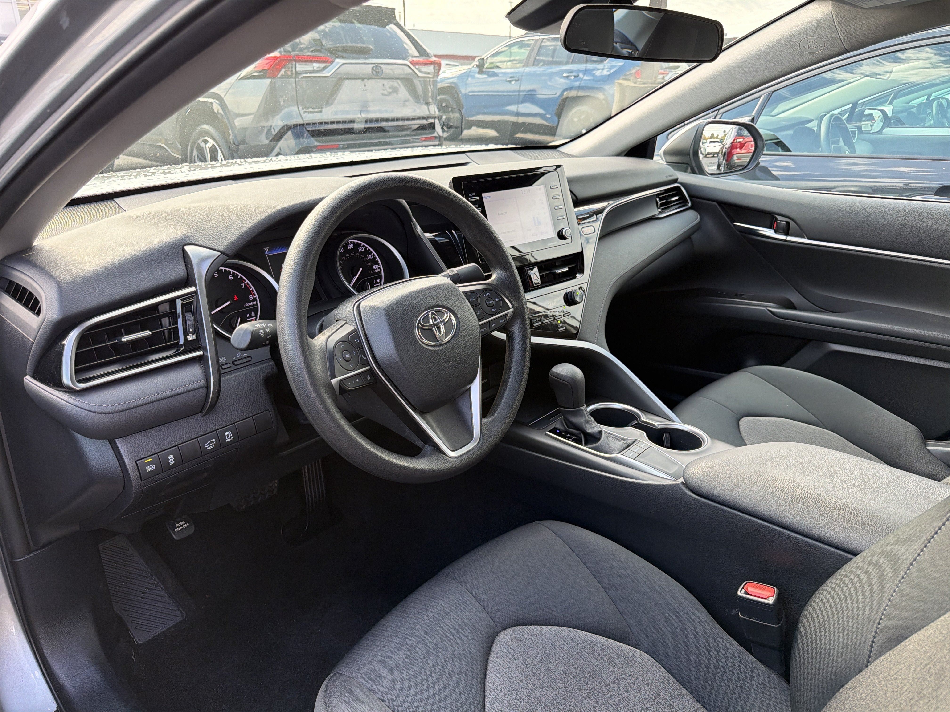 Used 2022 Toyota Camry LE w/ Carpet Mat Package (TMS) FWD image 9