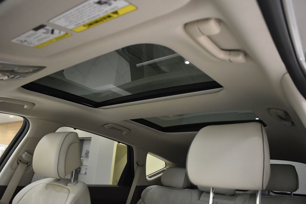 Used 2024 Genesis GV80 2.5T w/ Advanced Package image 43