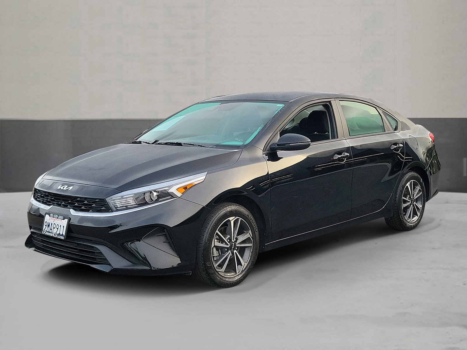 Used 2024 Kia Forte LXS w/ LXS Technology Package image 1