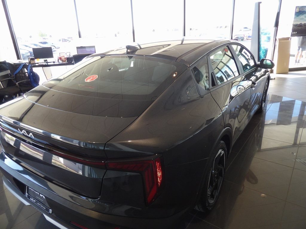 Used 2025 Kia K4 EX FWD image 6