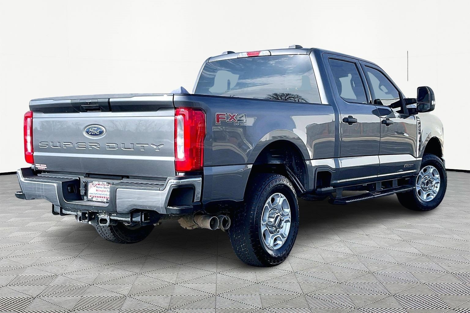 Used 2025 Ford F250 XLT w/ FX4 Off-Road Package image 11