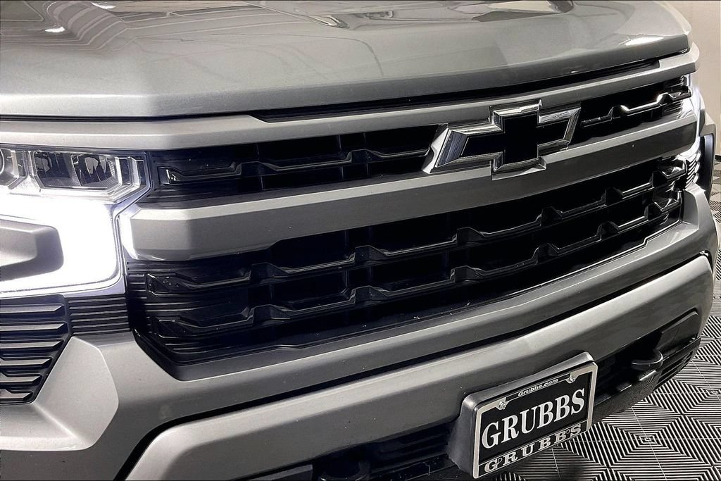 Used 2023 Chevrolet Silverado 1500 RST AWD/4WD image 36