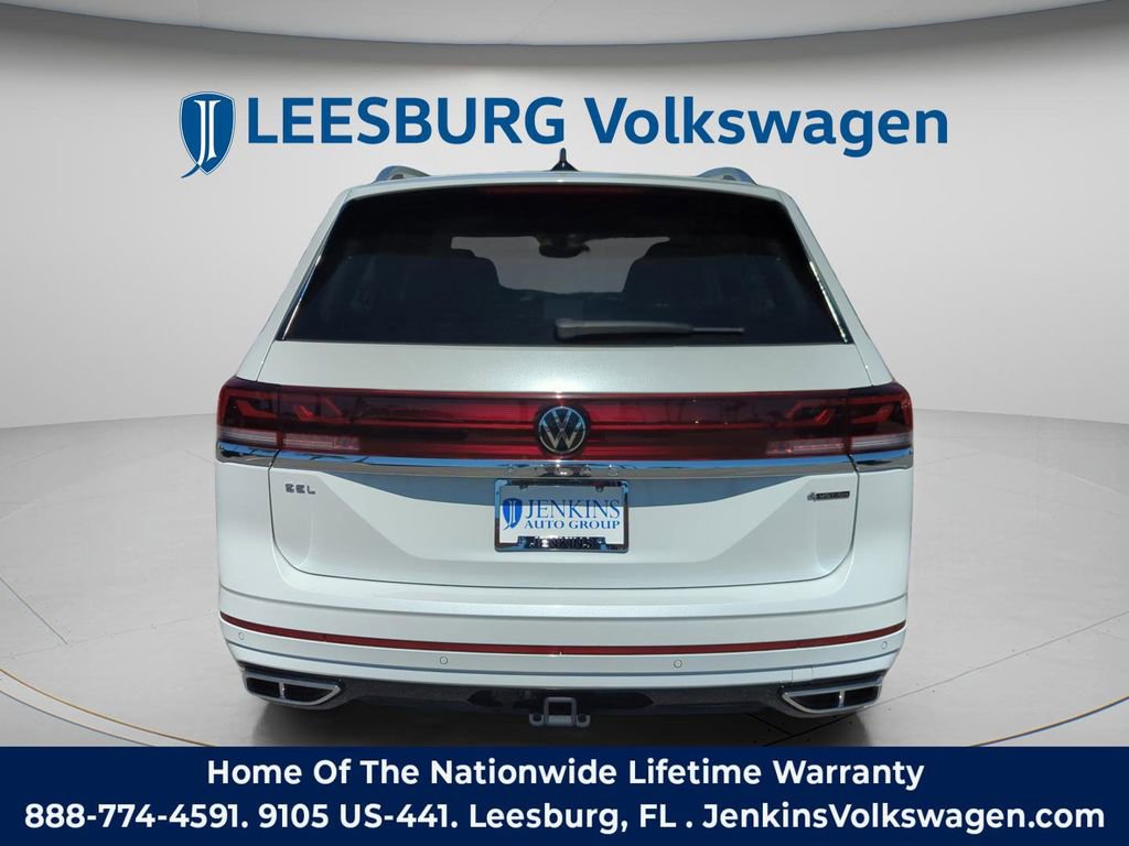 Used 2024 Volkswagen Atlas SEL Premium R-Line image 7