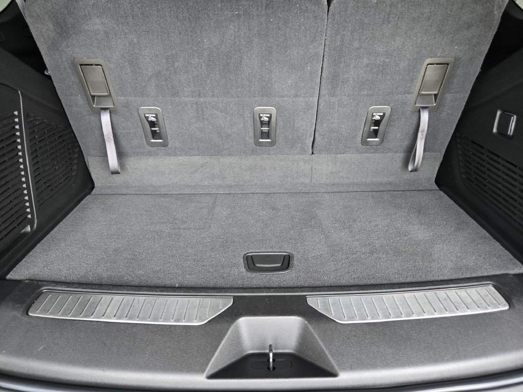 Used 2021 Chevrolet Tahoe Z71 AWD/4WD image 36