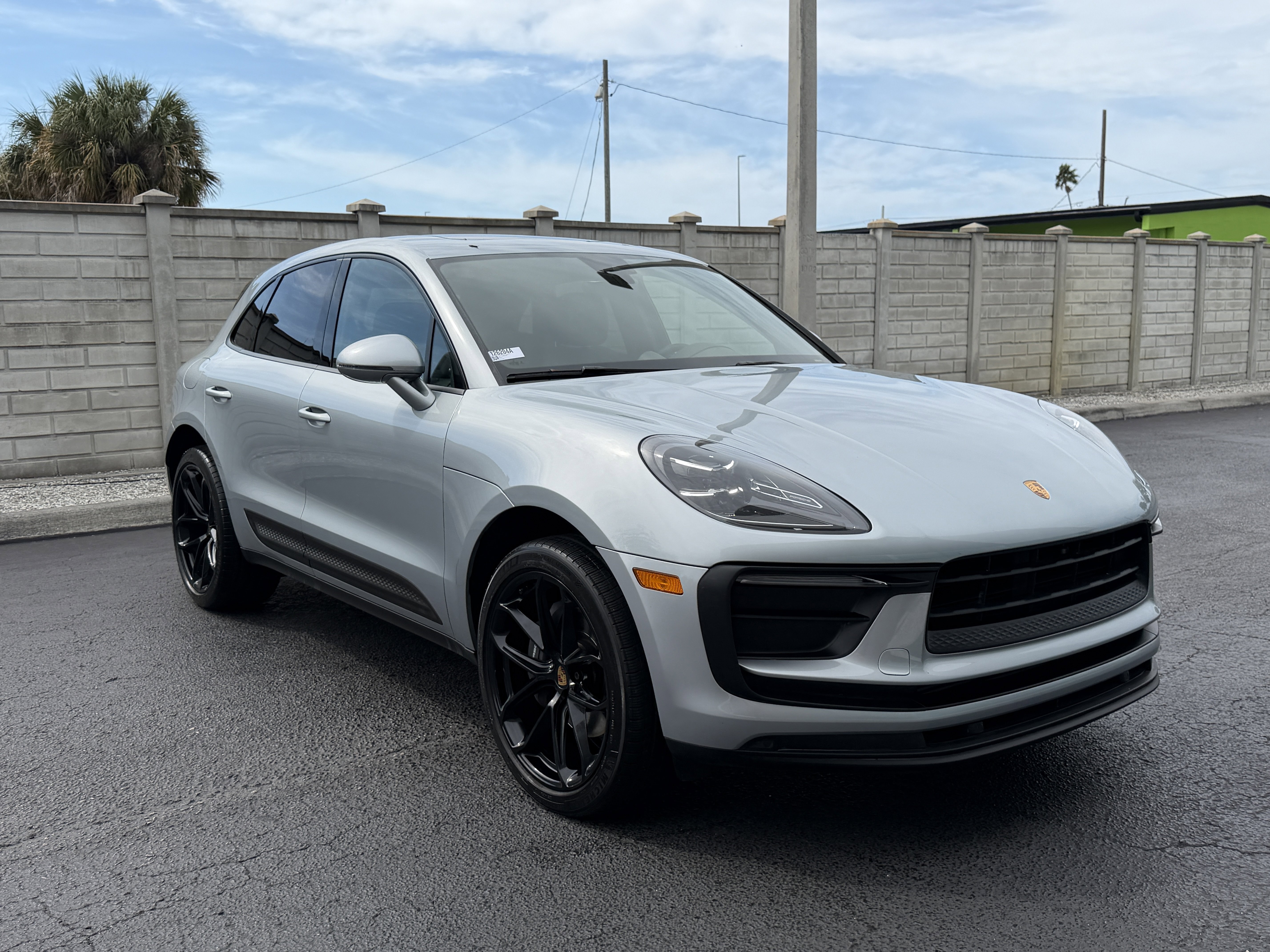 Certified 2022 Porsche Macan image 8
