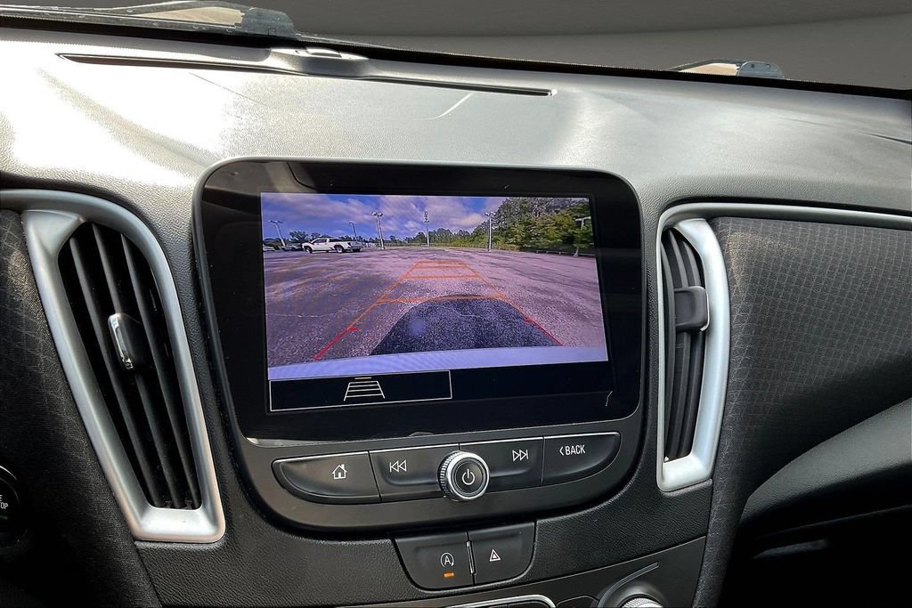 Used 2024 Chevrolet Malibu LT FWD image 17