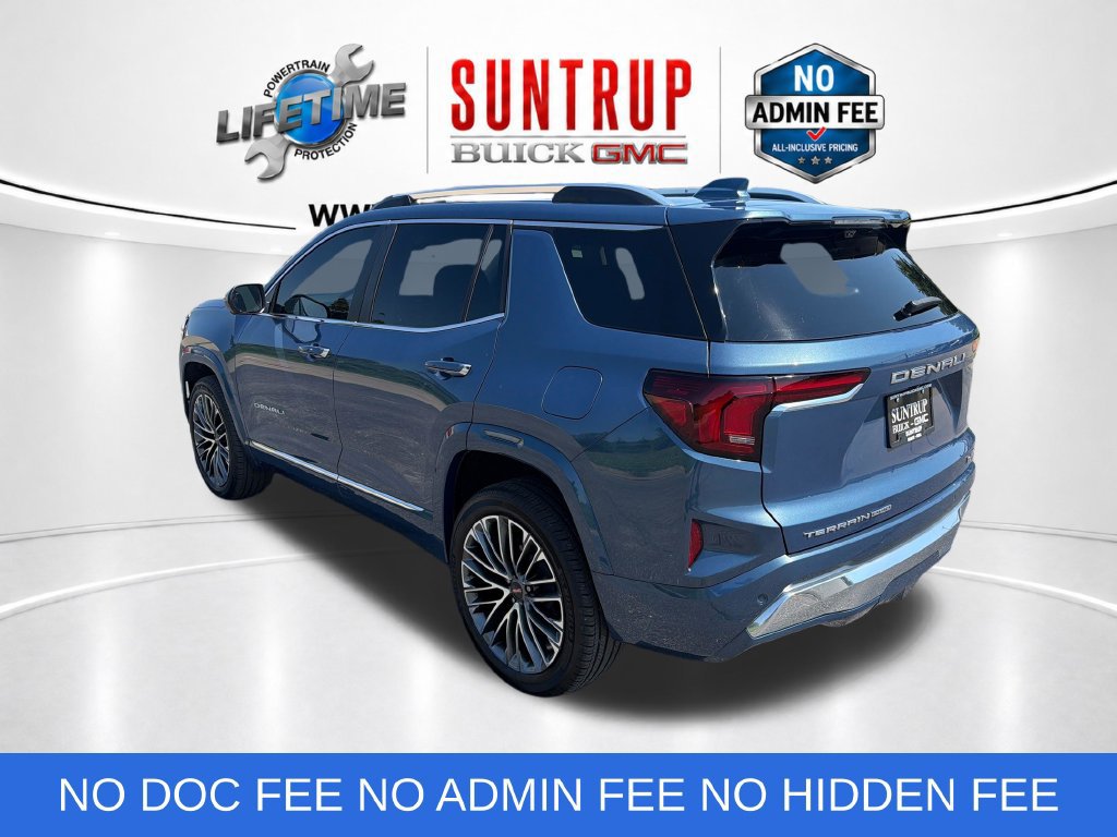 Used 2026 GMC Terrain Denali AWD/4WD image 3