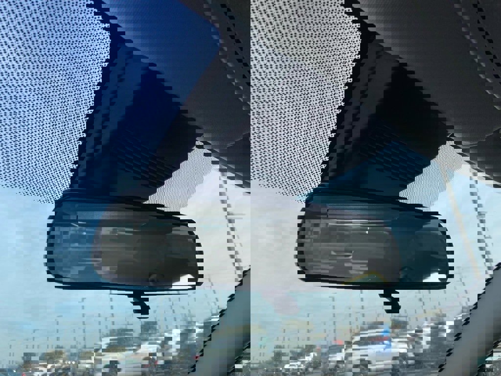 Used 2025 Nissan Altima 2.5 SV image 26