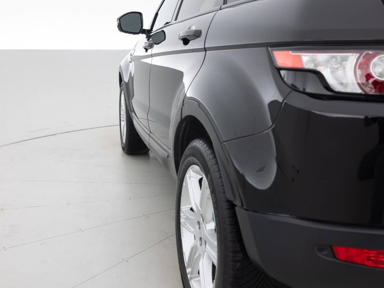Used 2015 Land Rover Range Rover Evoque Pure Plus AWD/4WD image 13