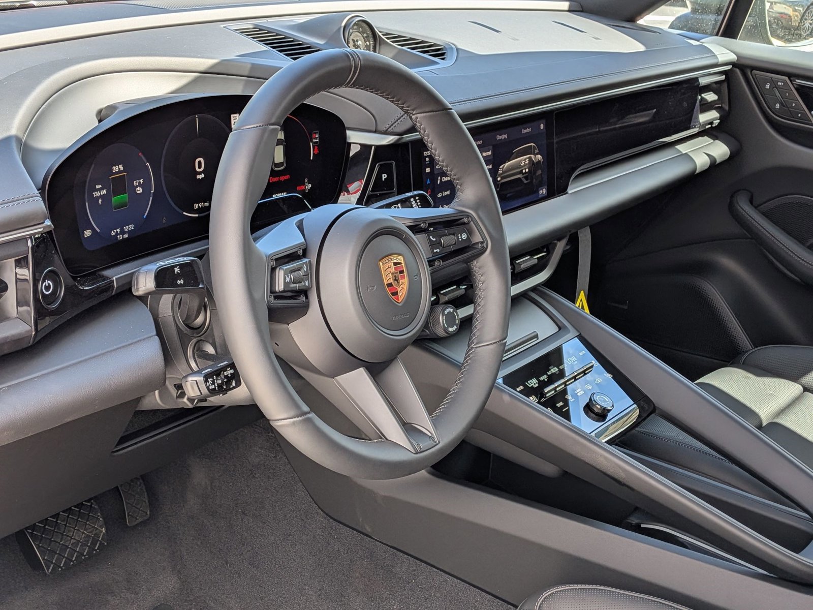 New 2026 Porsche Macan Electric image 4