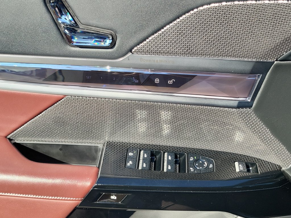 Used 2026 BMW 740i RWD image 15