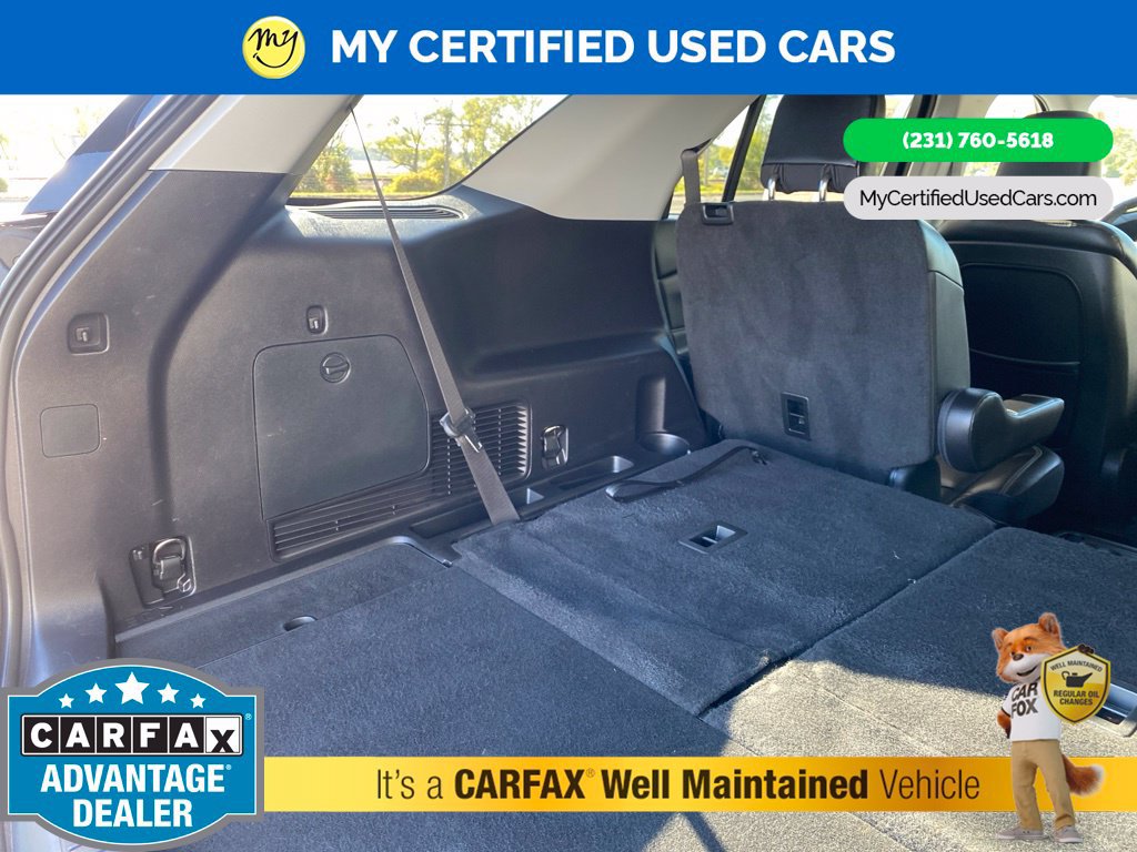 Used 2020 Ford Explorer XLT w/ Equipment Group 202A AWD/4WD image 9