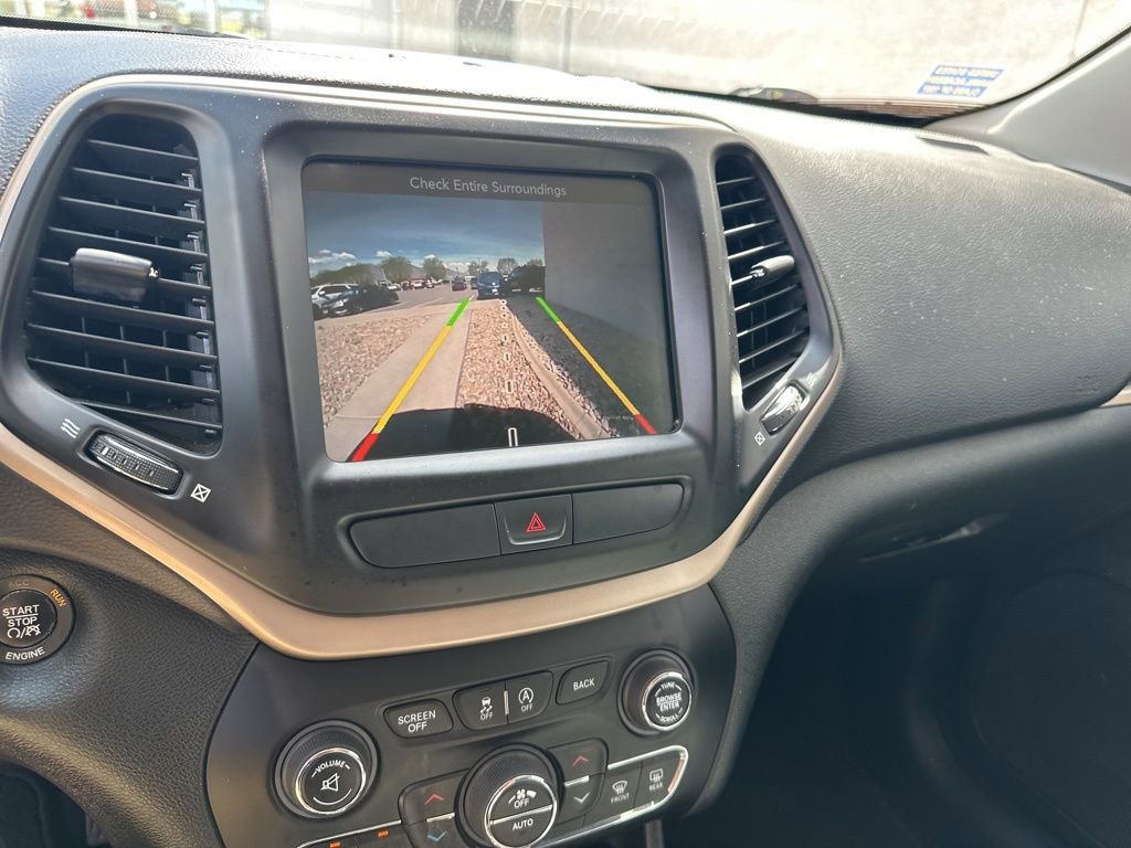 Used 2015 Jeep Cherokee Limited w/ Trailer Tow Group image 23