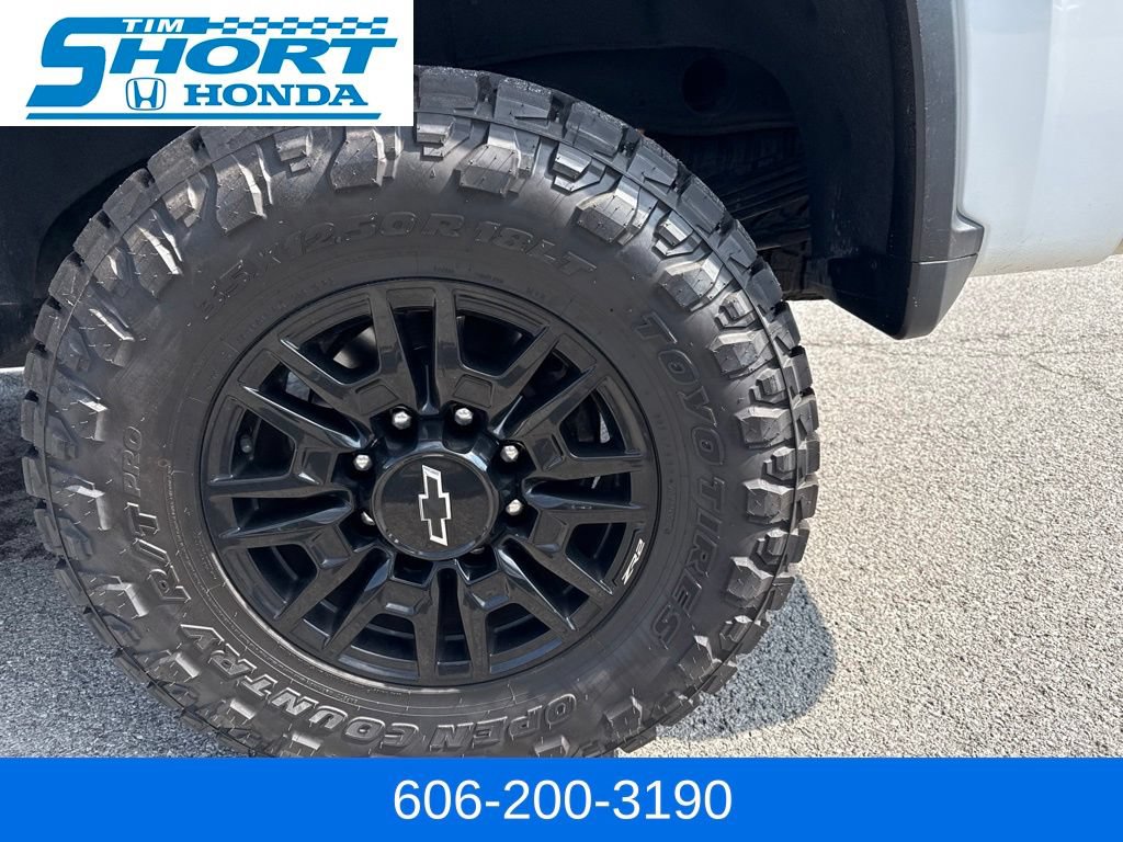 Used 2024 Chevrolet Silverado 2500 ZR2 AWD/4WD image 9