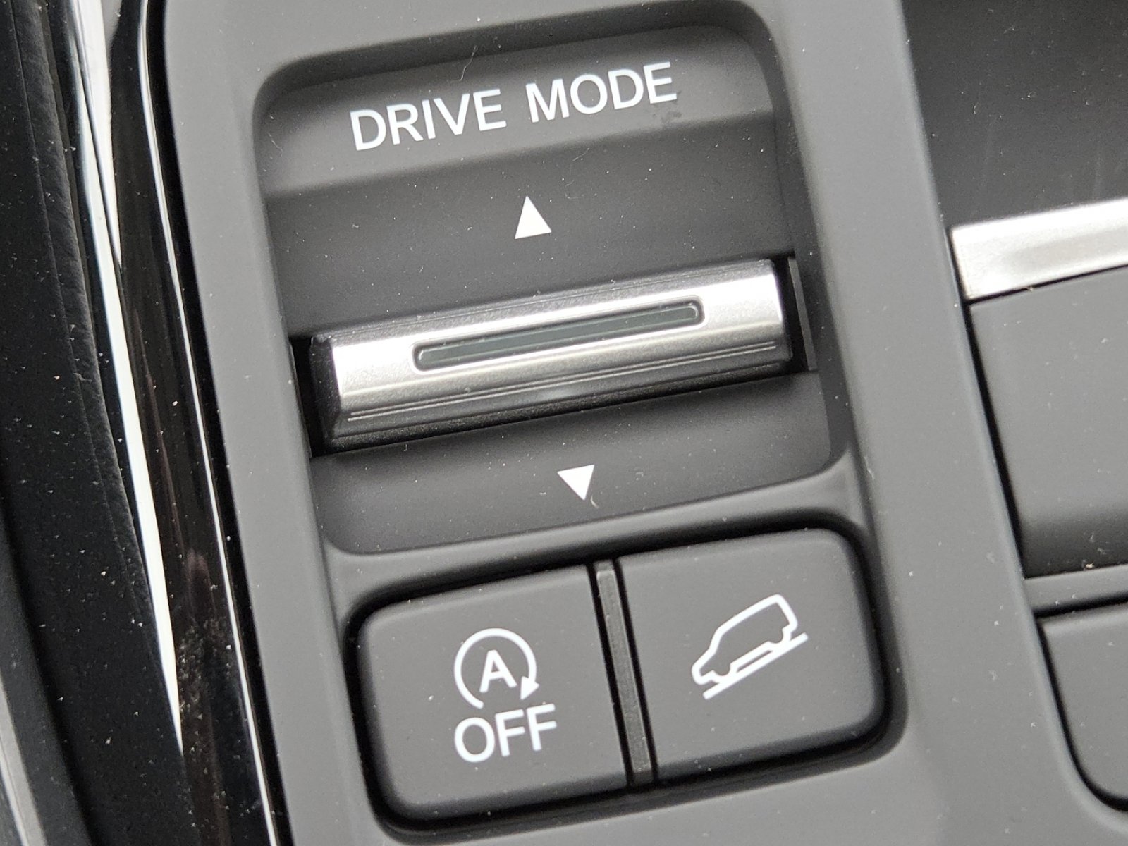 New 2026 Honda Pilot Touring image 9