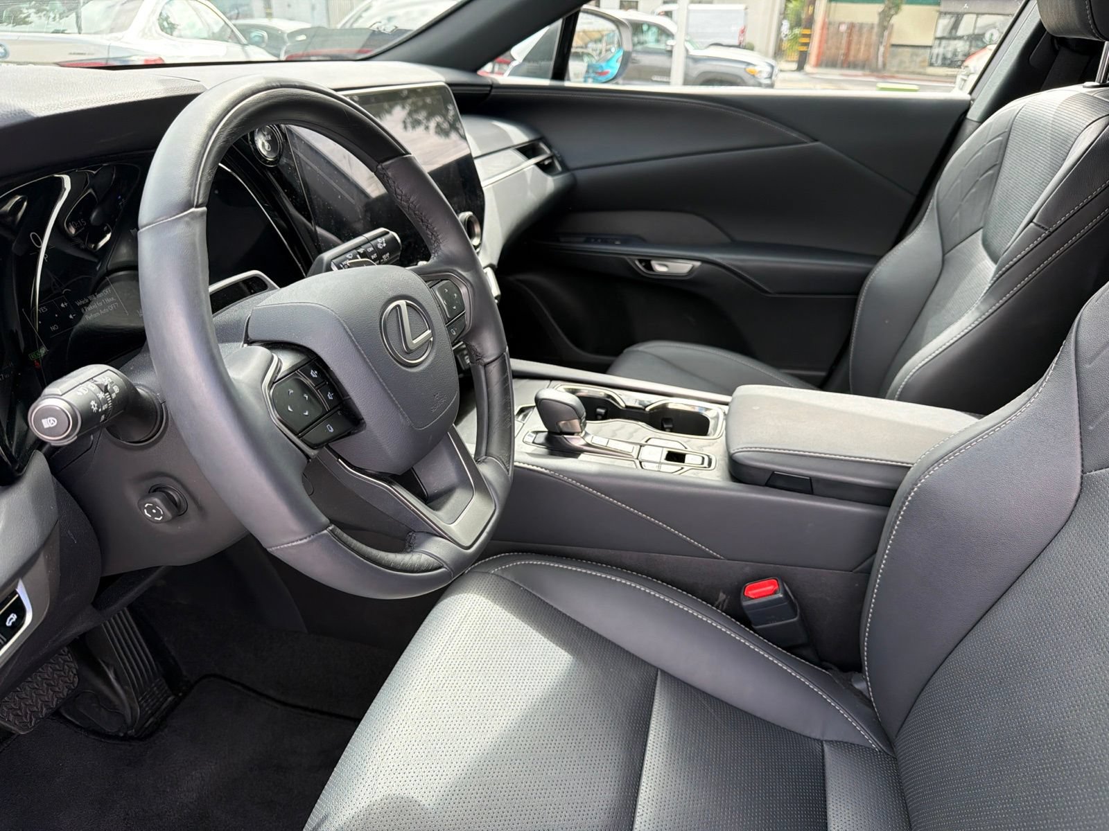 Certified 2025 Lexus RX 350 w/ Convenience Package AWD/4WD image 6